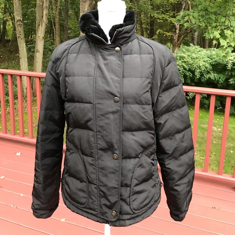 WEEKEND MAXMARA Size 12 black faux fur collar coat